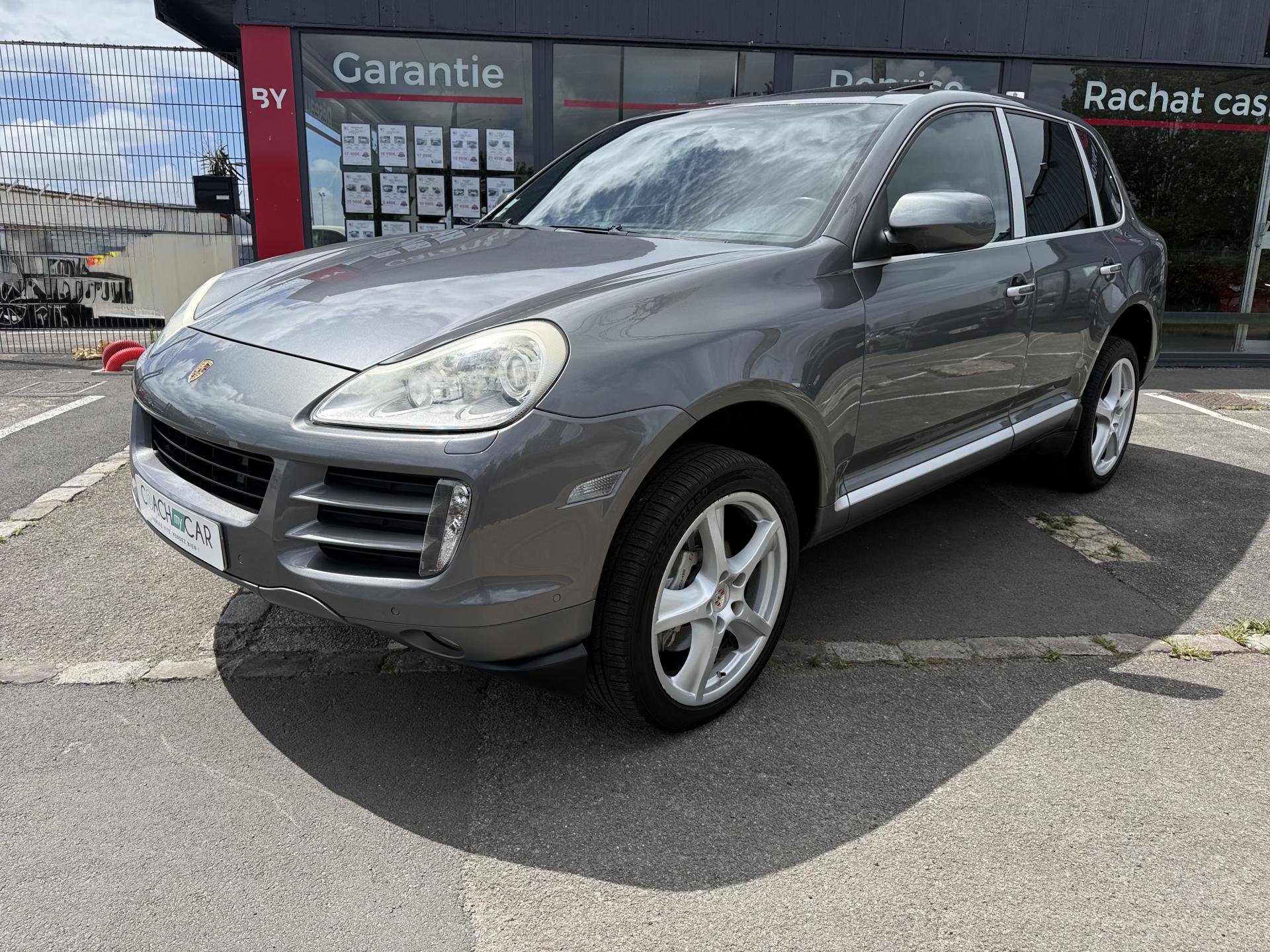 PORSCHE CAYENNE