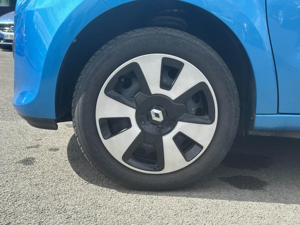 Thumbnail 11