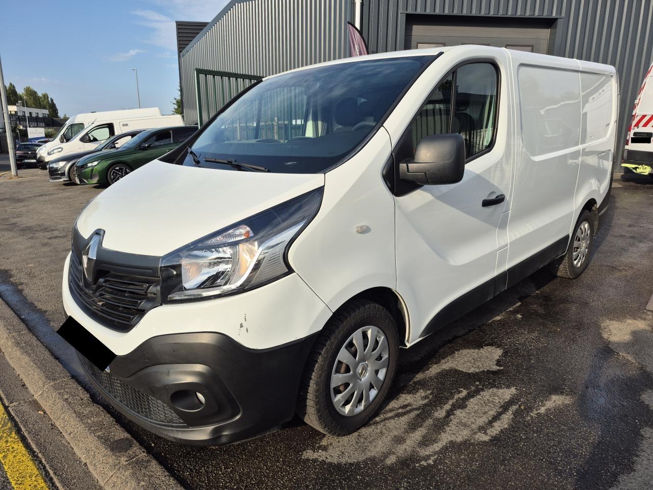 RENAULT TRAFIC