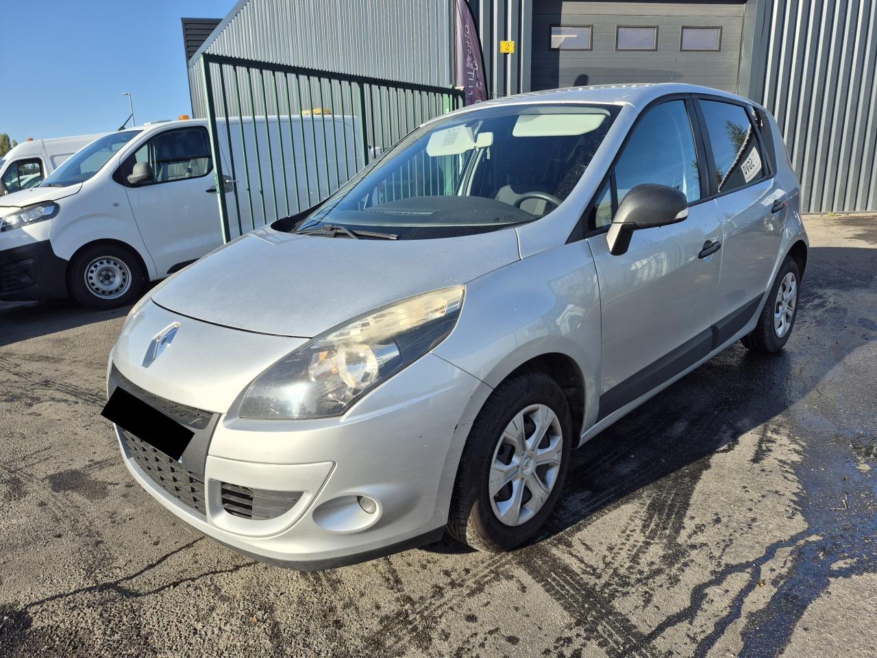 RENAULT SCENIC