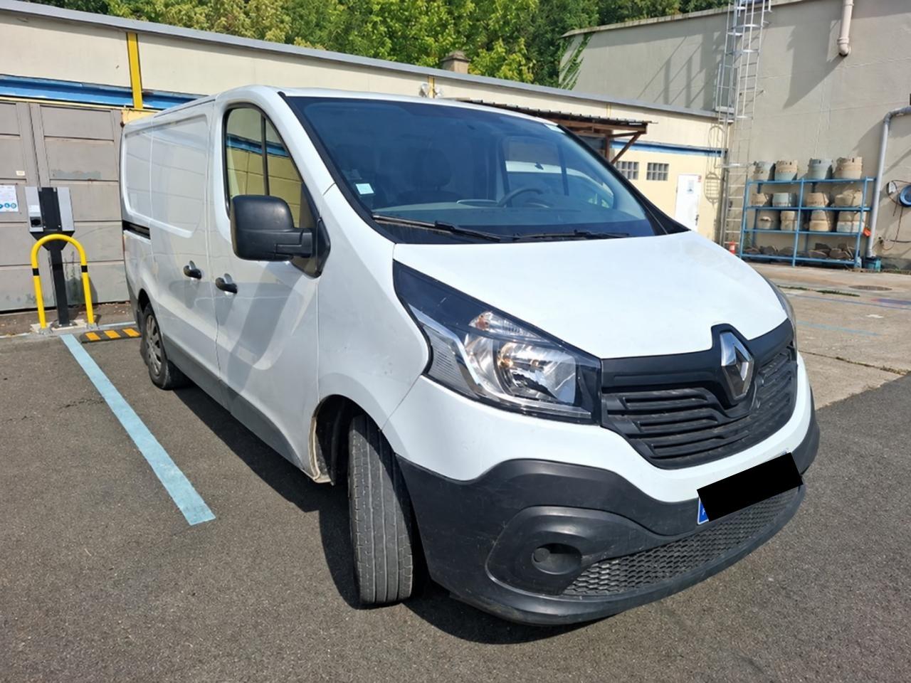 RENAULT TRAFIC