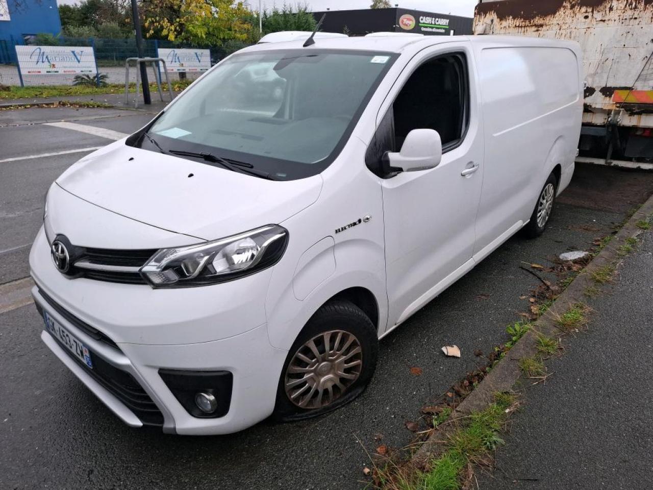 TOYOTA PROACE