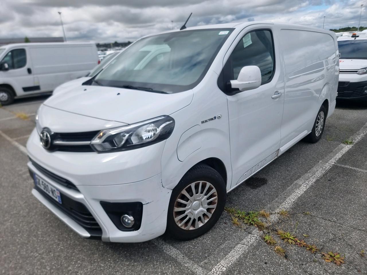 TOYOTA PROACE