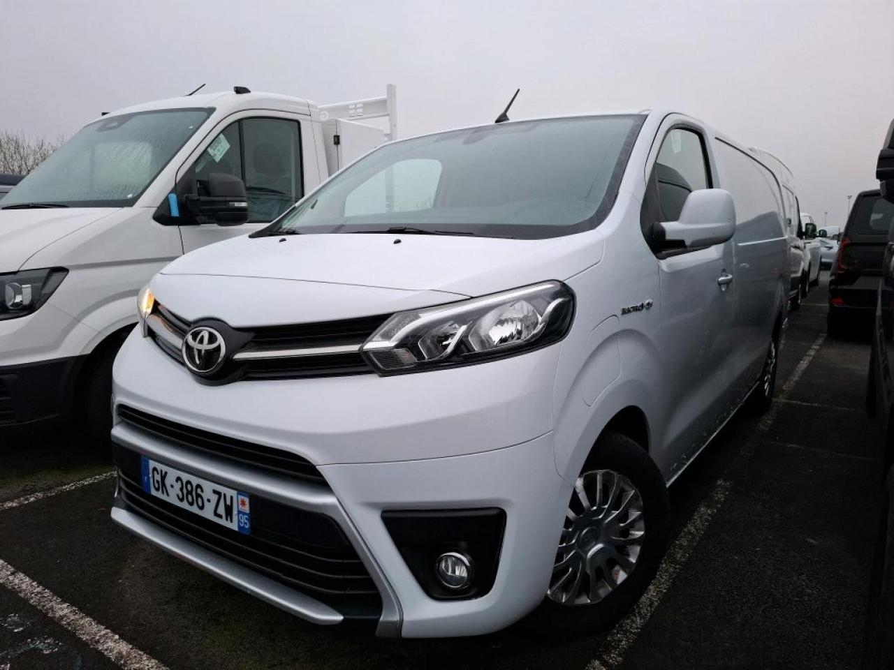 TOYOTA PROACE