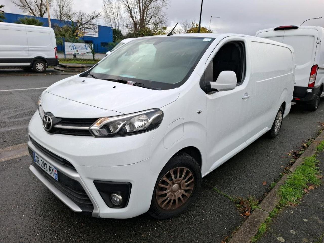 TOYOTA PROACE