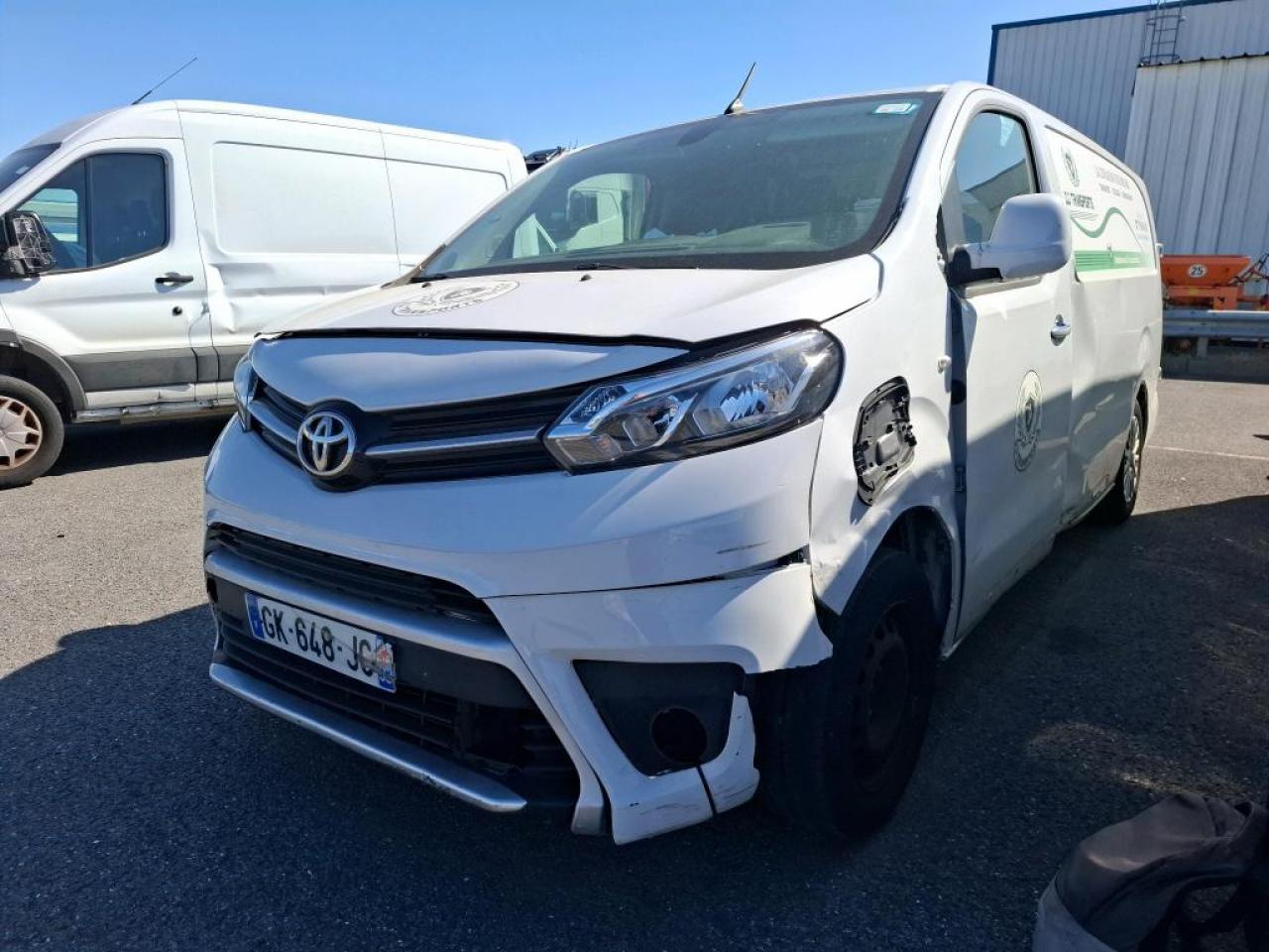 TOYOTA PROACE