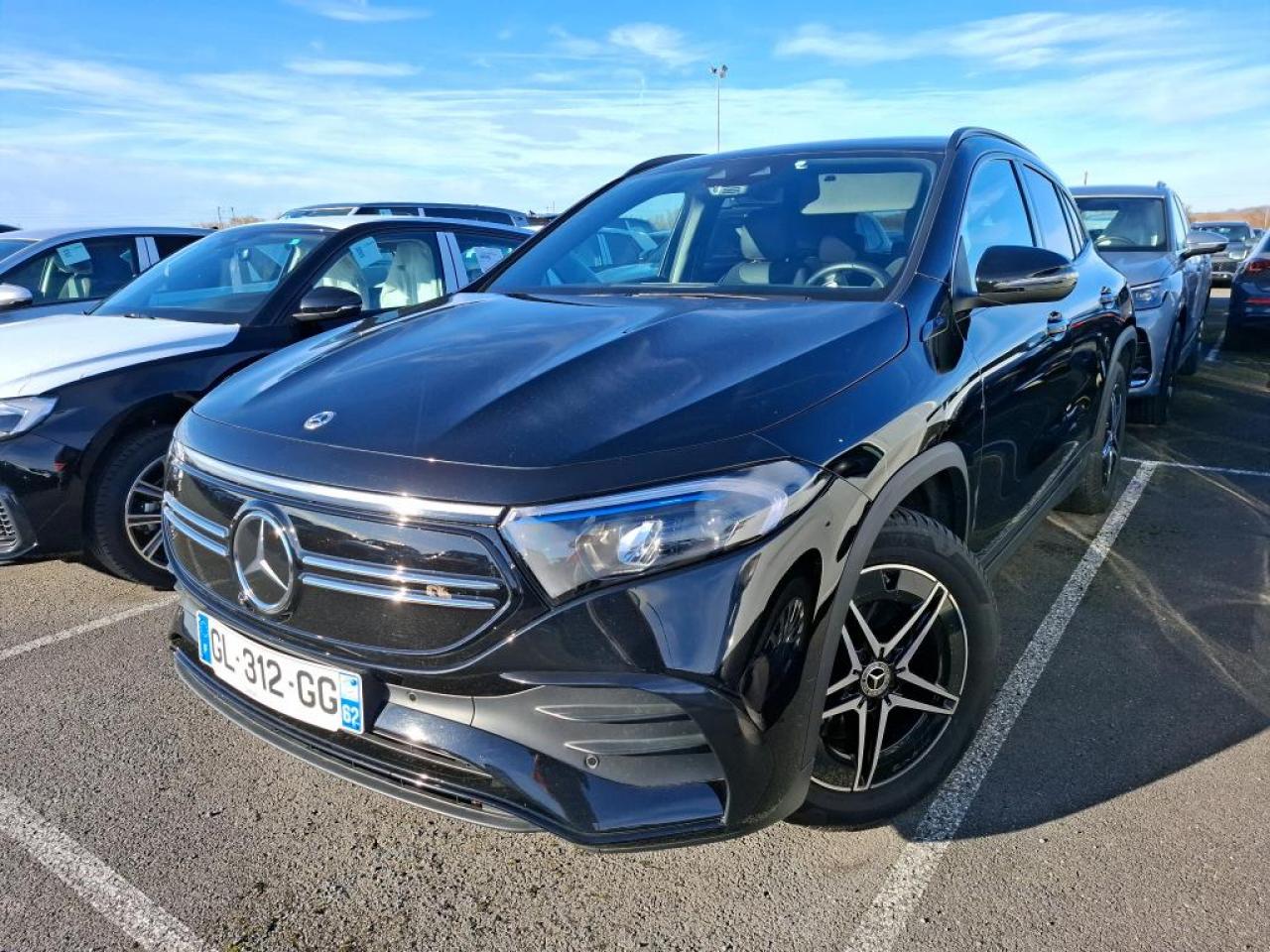 MERCEDES EQA