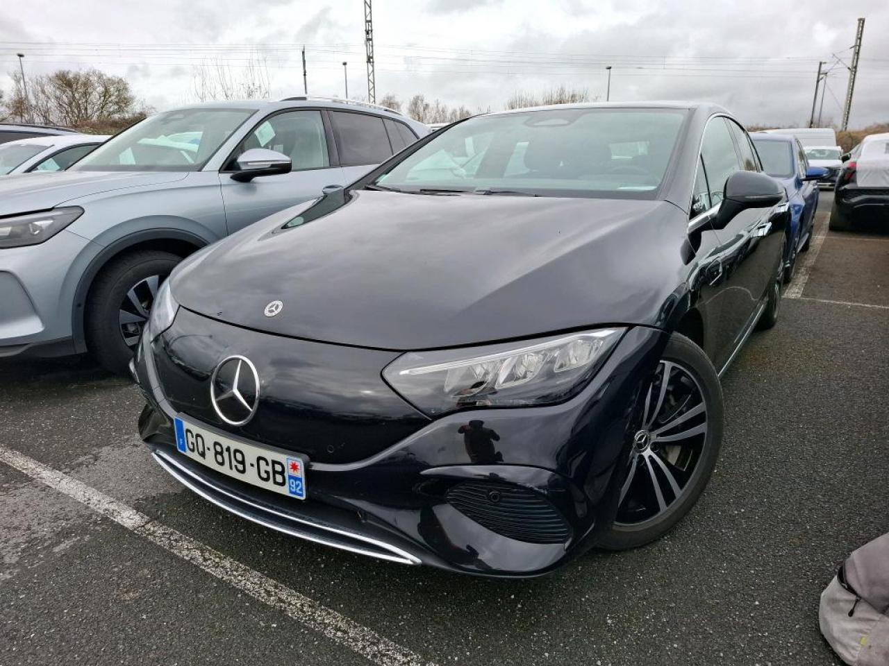 MERCEDES EQE