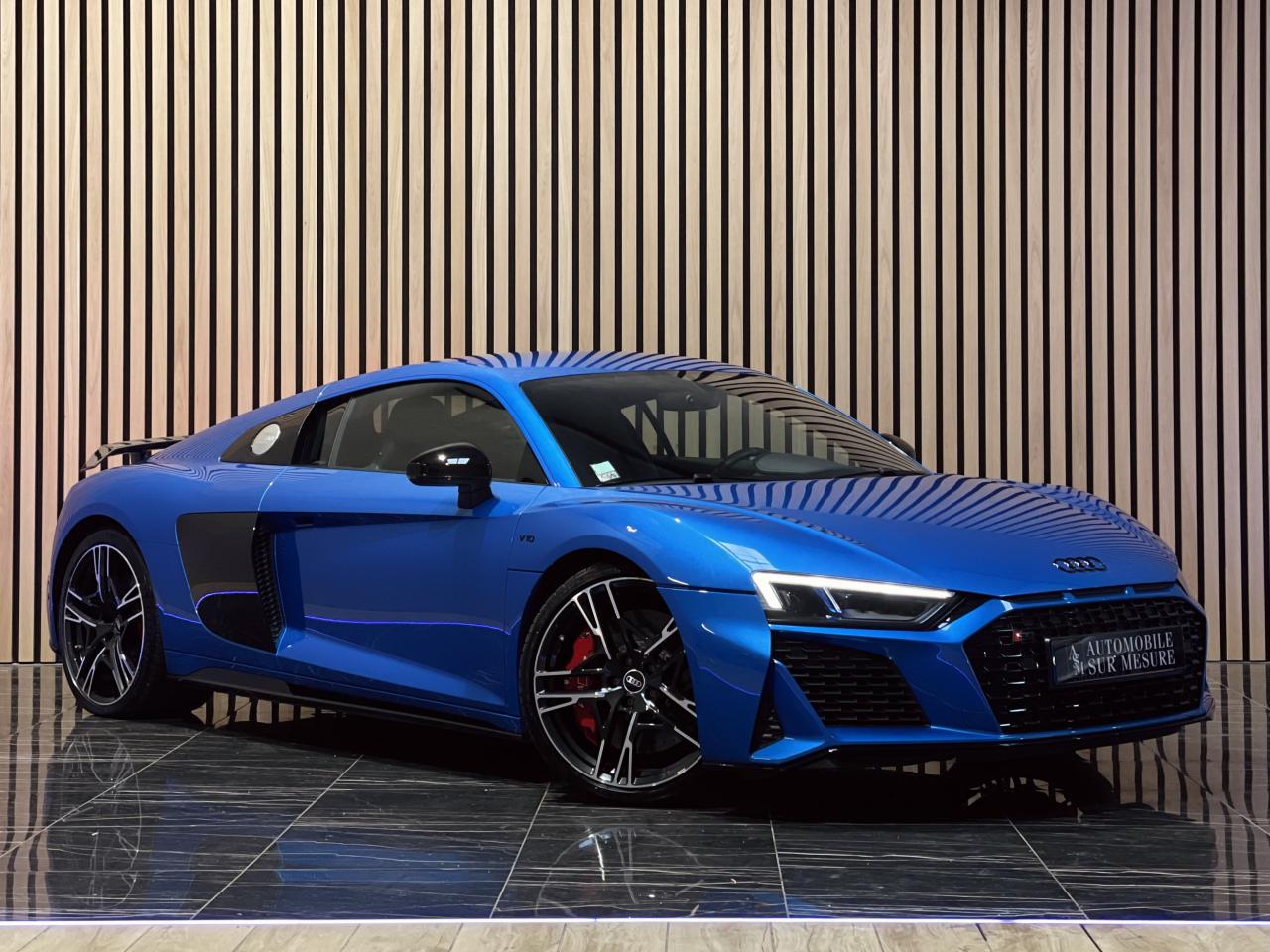 AUDI R8