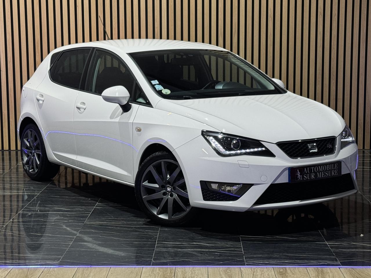 SEAT IBIZA