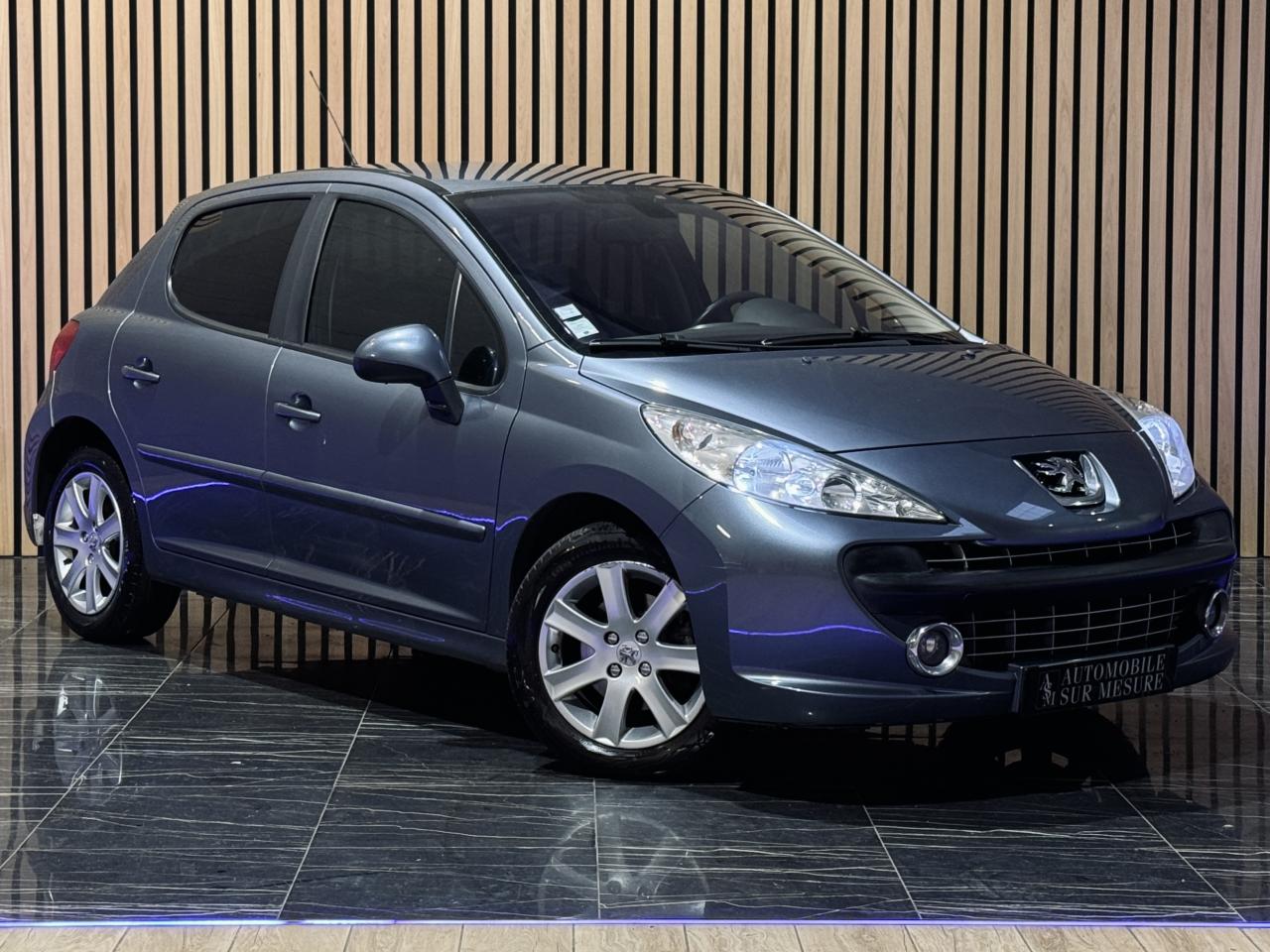 PEUGEOT 207