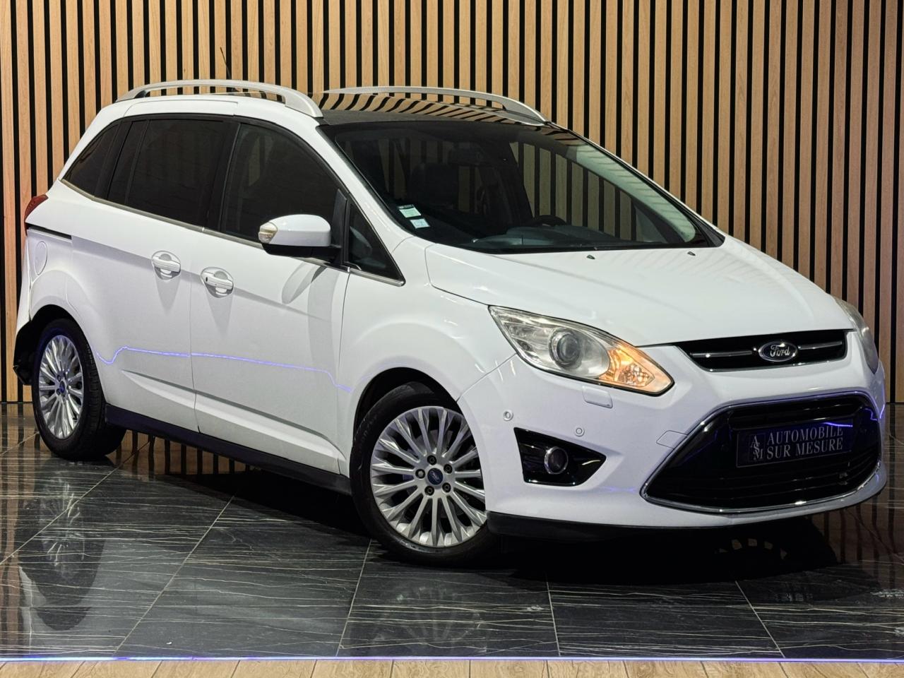 FORD GRAND C-MAX 2.0 TDCi FAP 163 BVA PowerShift Titanium 7pl CUIR TOIT PANO PACK PREMIUM PLUS SORT DE RÉVISION