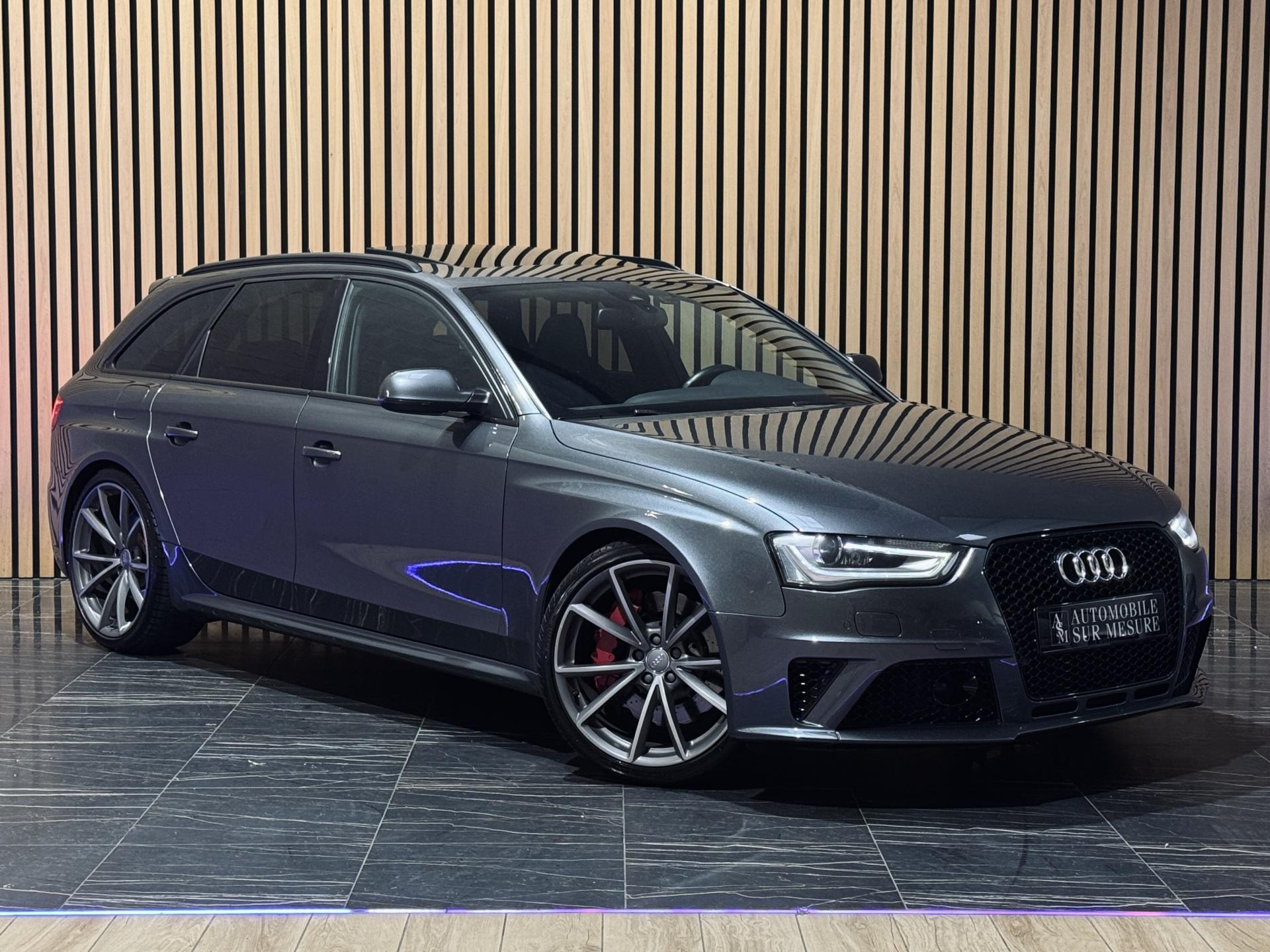 AUDI RS4 AVANT