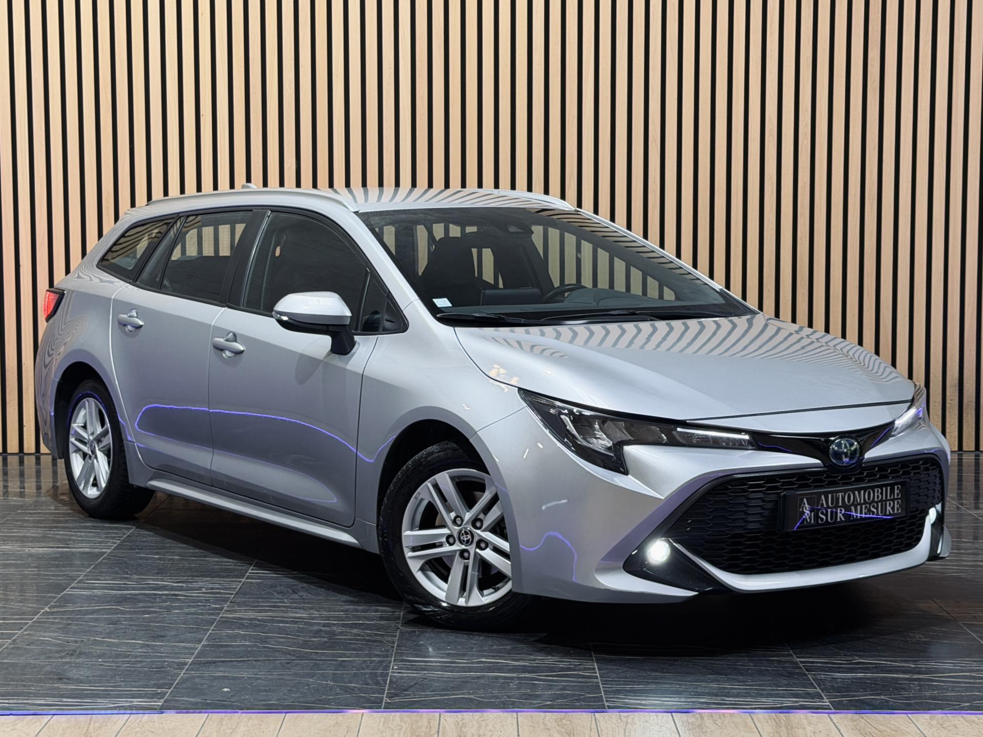 TOYOTA COROLLA TOURING SPORT
