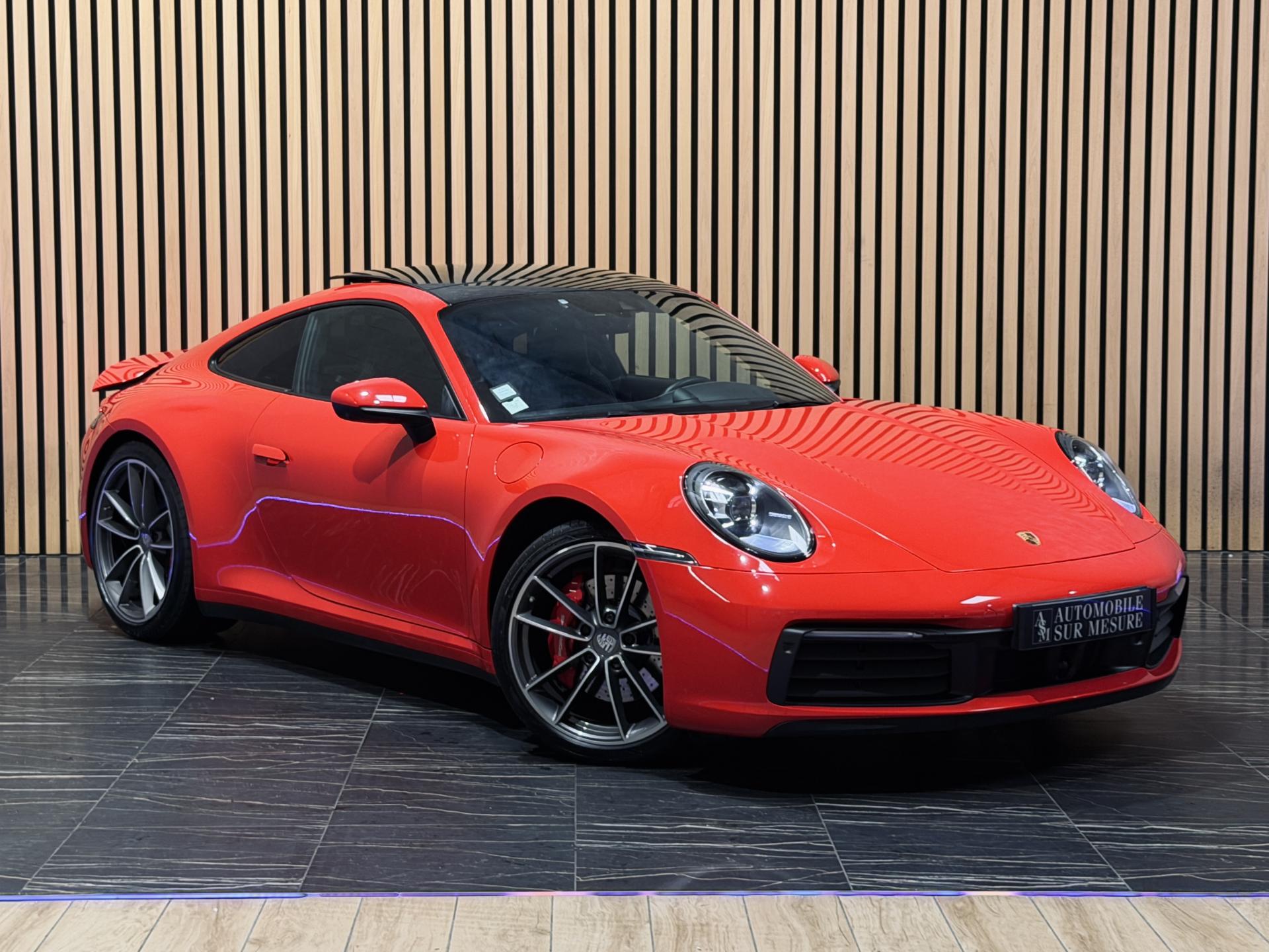 PORSCHE 911