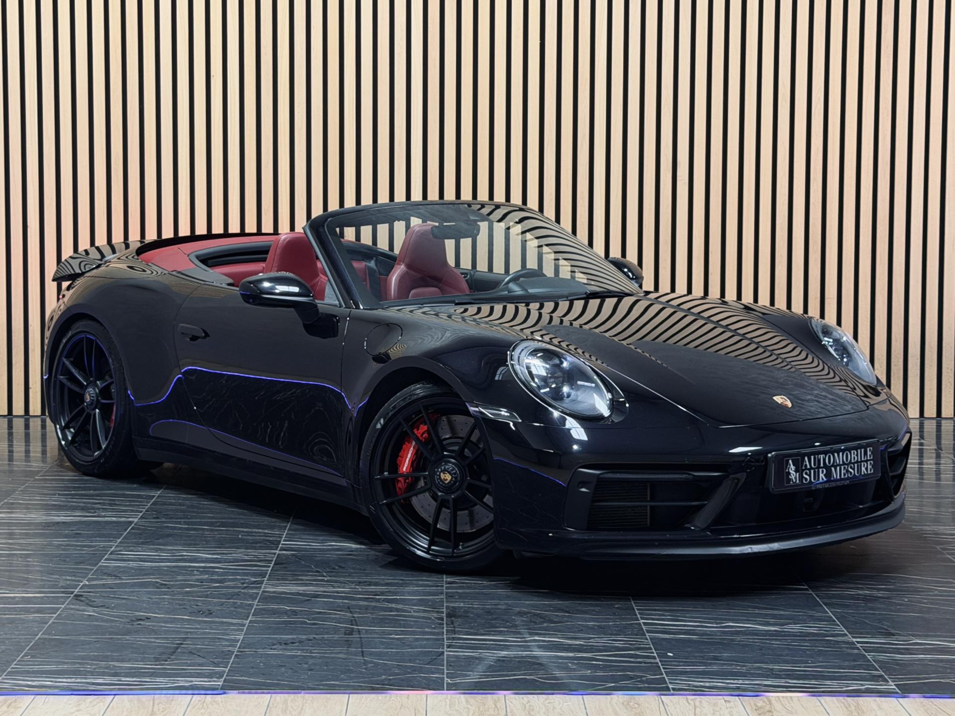 PORSCHE 911 CABRIOLET