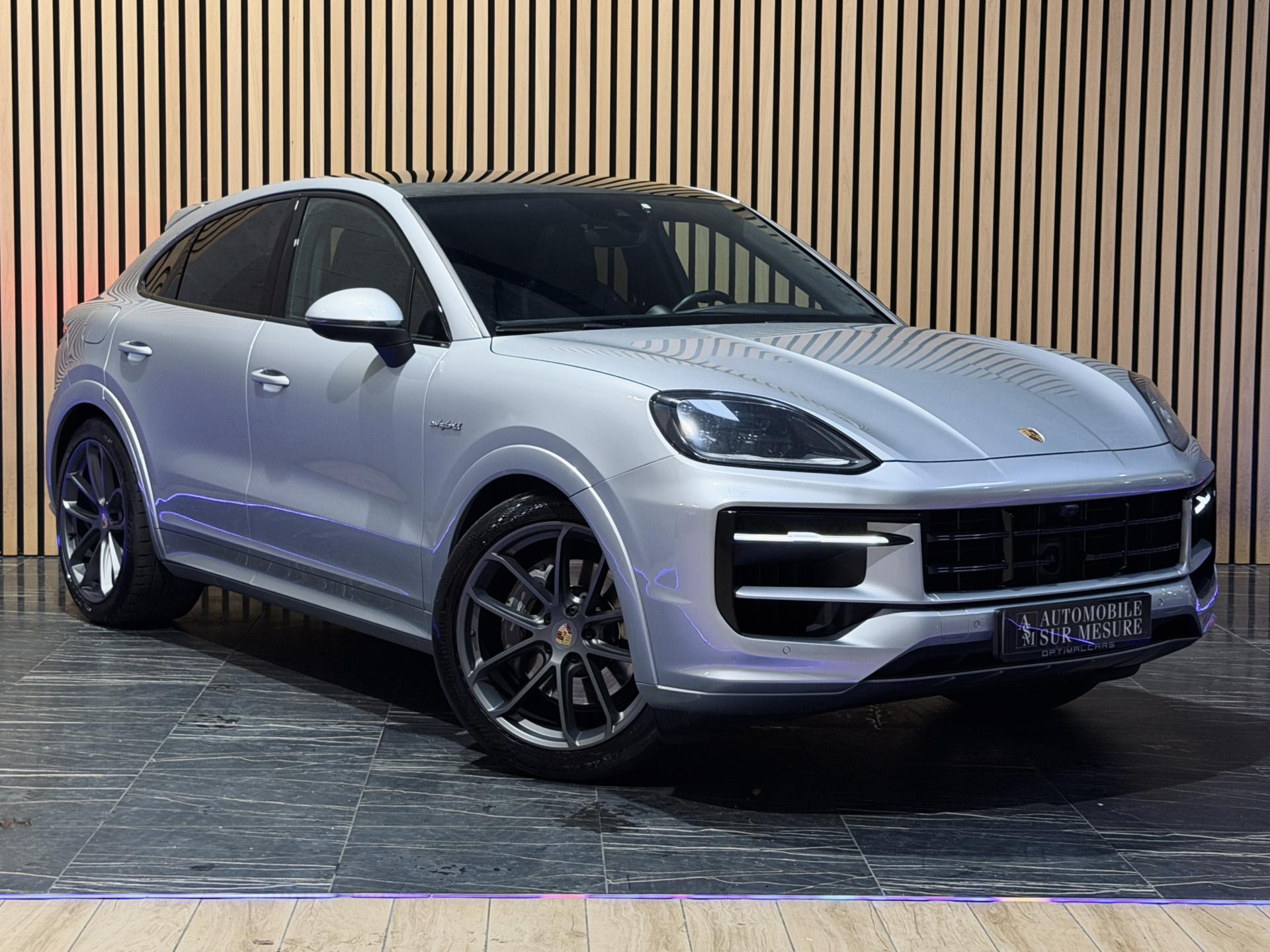 PORSCHE Cayenne COUPE 3.0 V6 470 Tiptronic S E-Hybrid (2) SUIVI PORSCHE 30KE D OPTIONS IMMAT FRANCE RIEN A PREVOIR