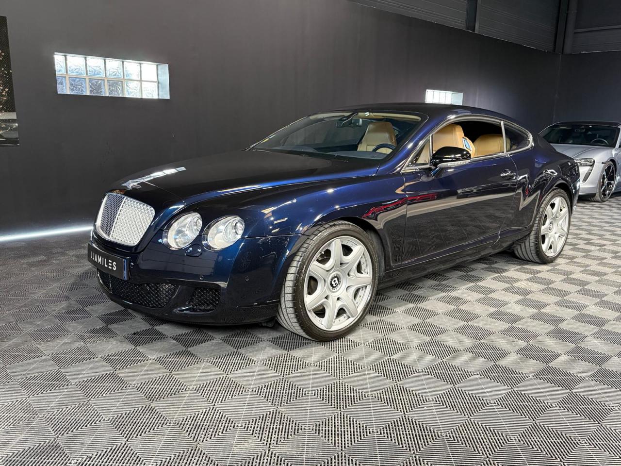 BENTLEY CONTINENTAL ? Mulliner 6.0i W12 - BVA  GT COUPE . PHASE 1
