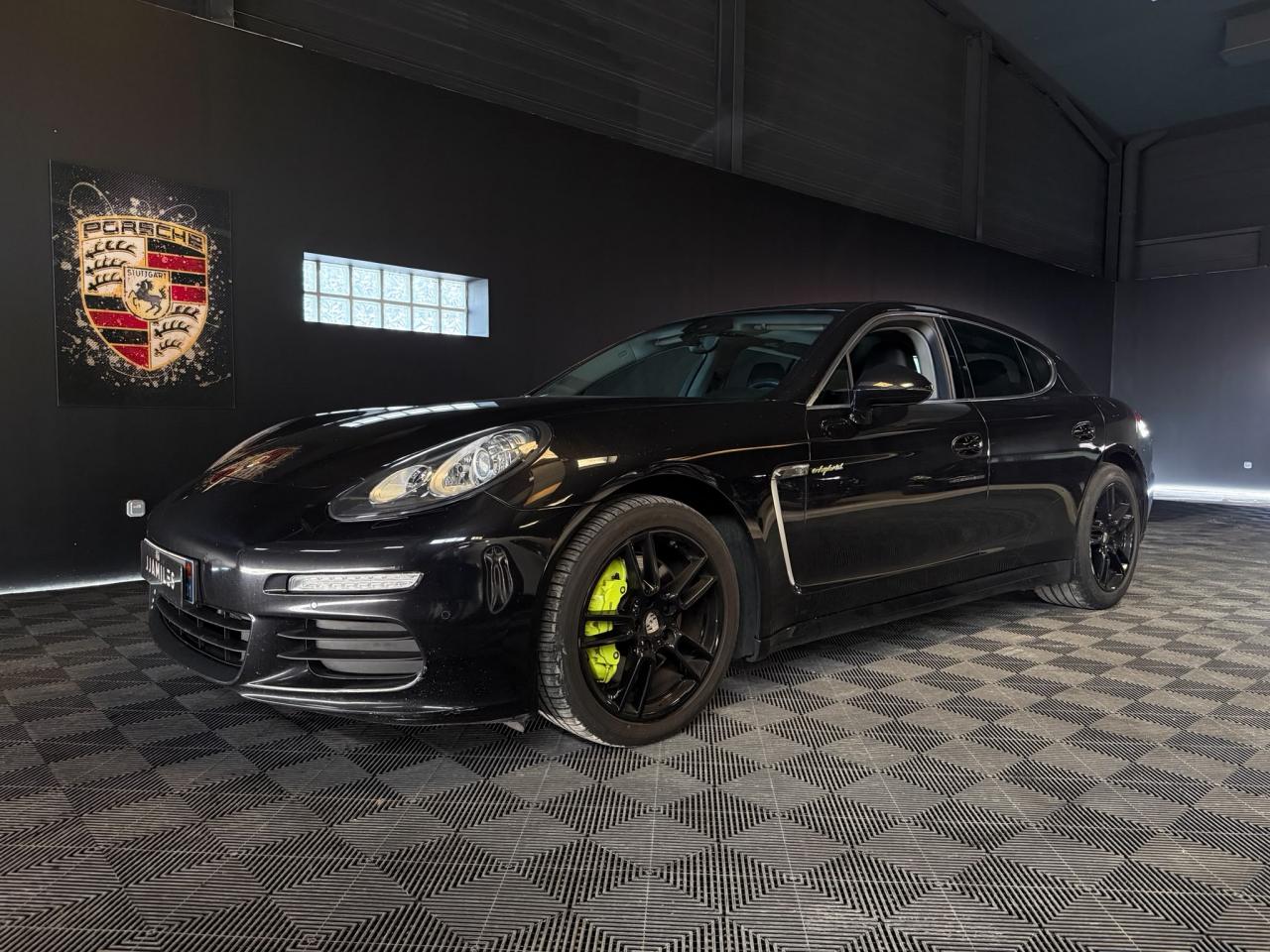 PORSCHE PANAMERA