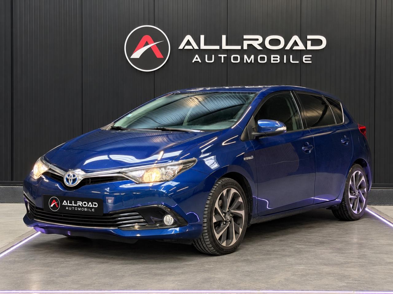 TOYOTA AURIS