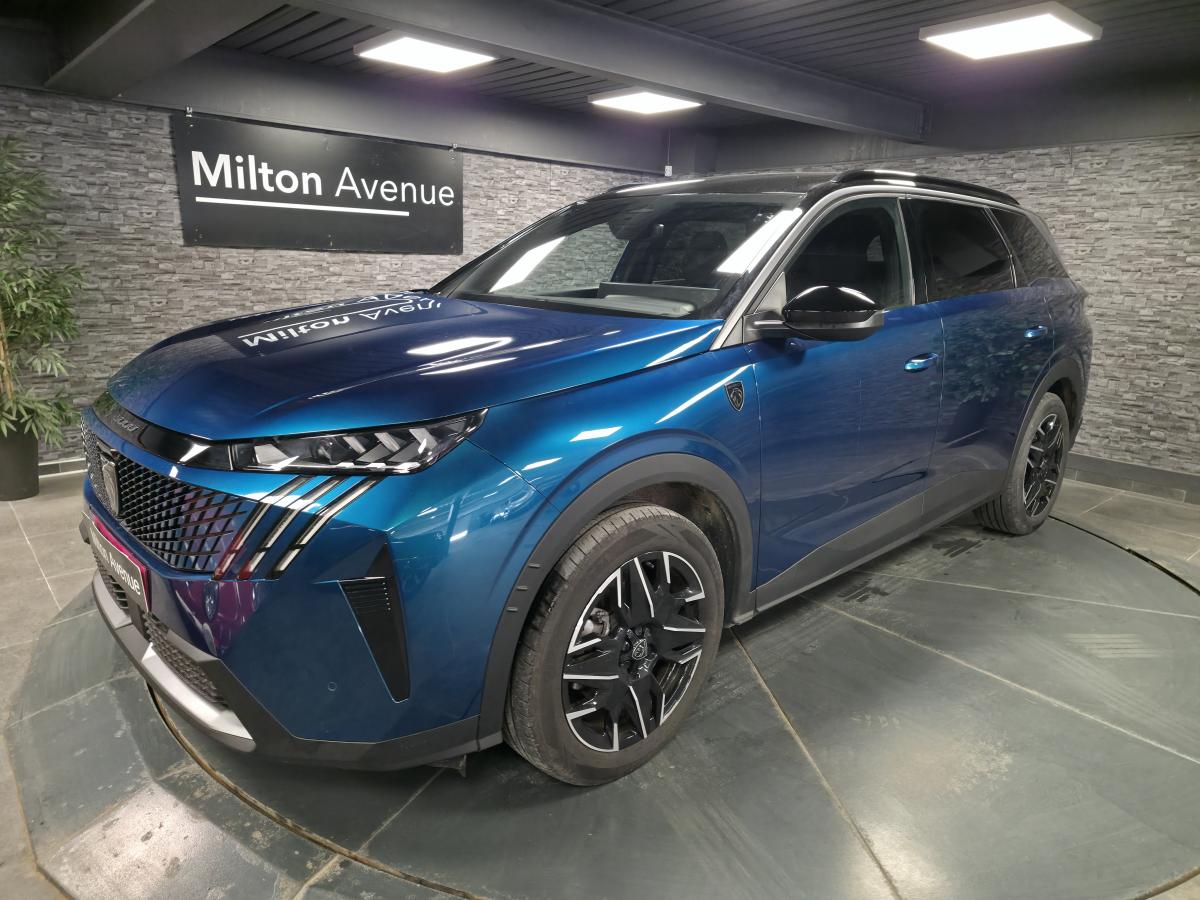 PEUGEOT 5008