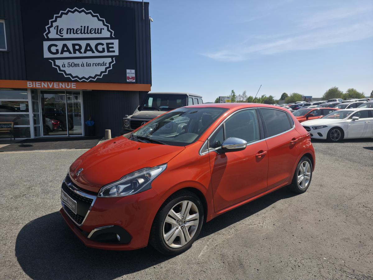 PEUGEOT 208