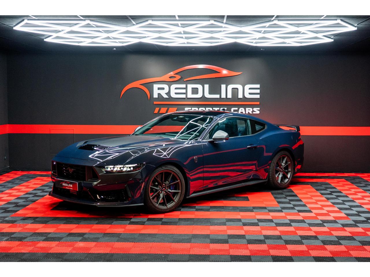 FORD MUSTANG
