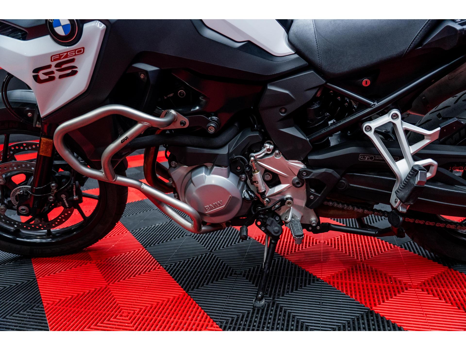 Thumbnail 20