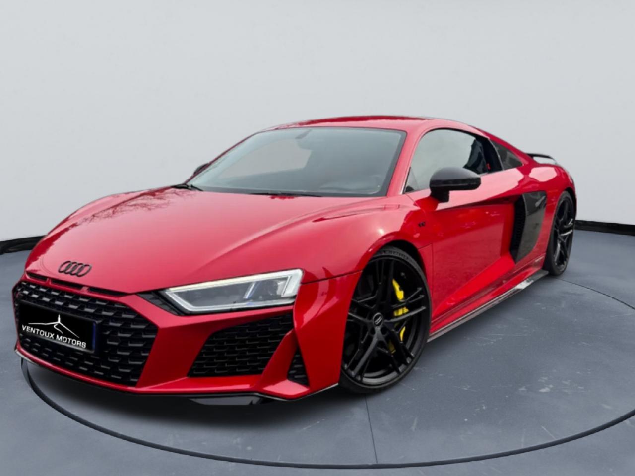 AUDI R8