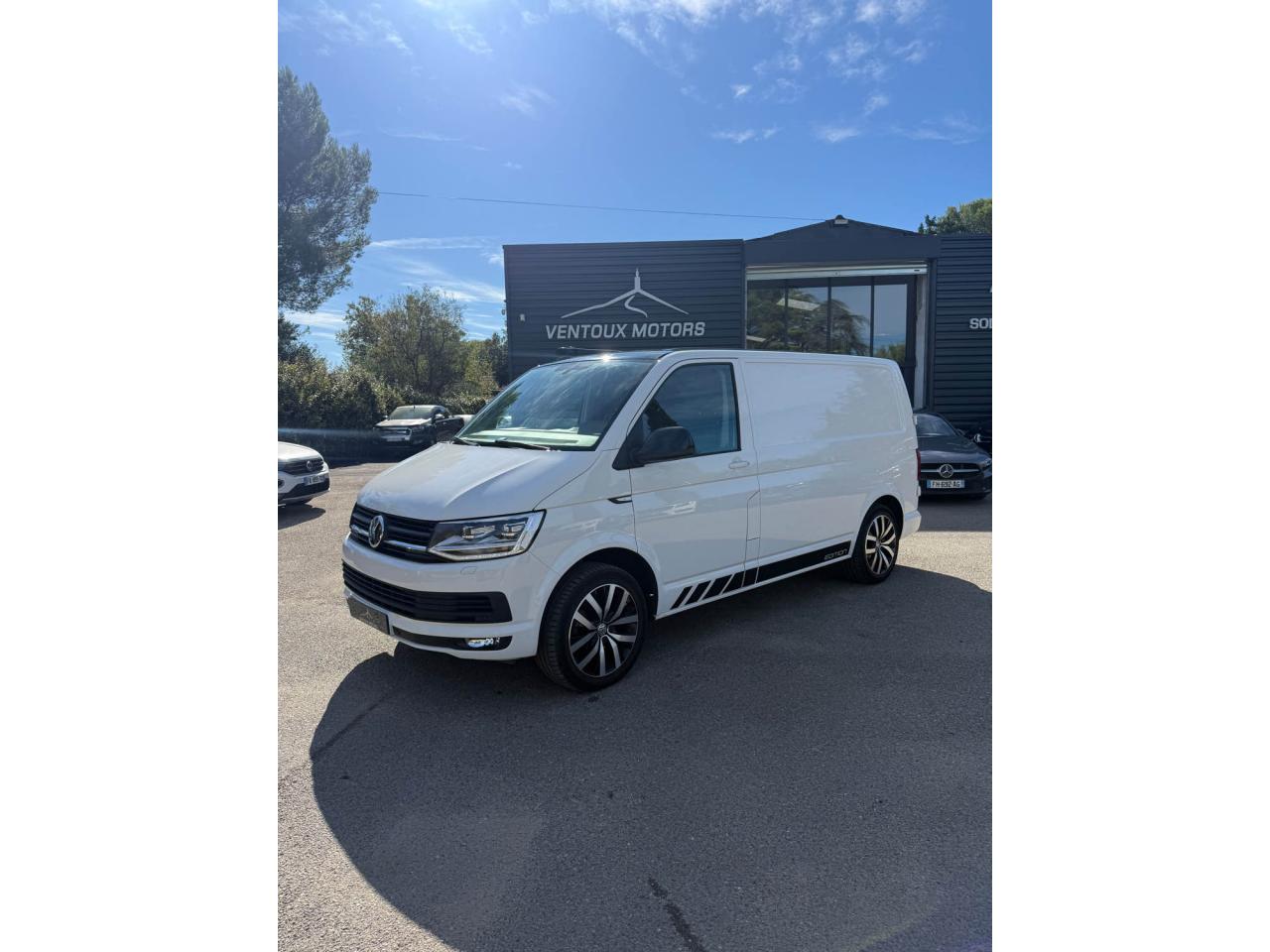 VOLKSWAGEN TRANSPORTER