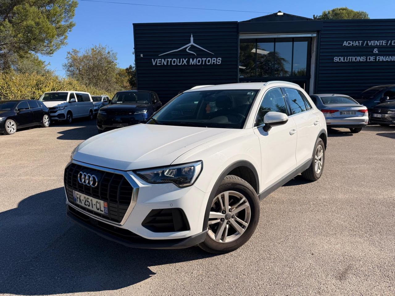 AUDI Q3
