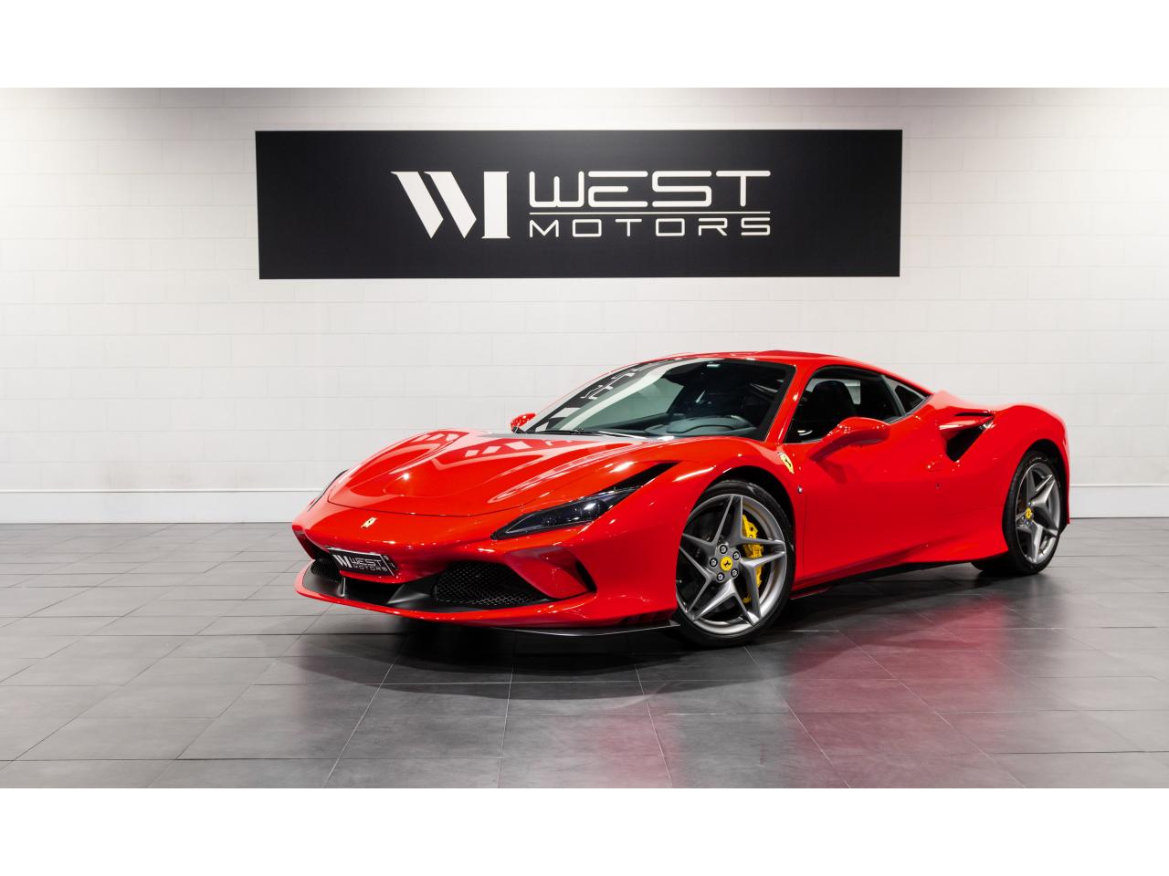 FERRARI F8 TRIBUTO