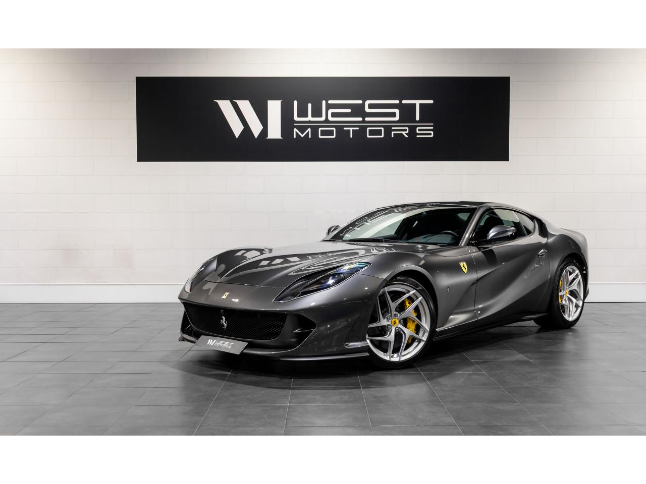 FERRARI 812