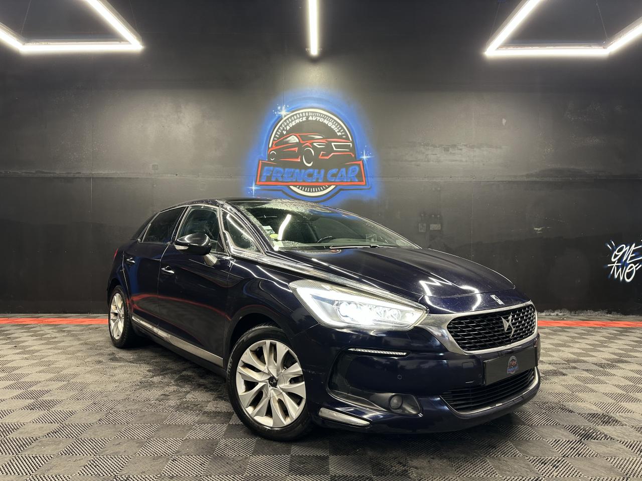 DS DS 5 Hybrid 4x4 / 2.0 HDi 200 CH/  BOITE AUTOMATIQUE  ETG6  / EXCLUSIVE / TOIT PANORAMIQUE