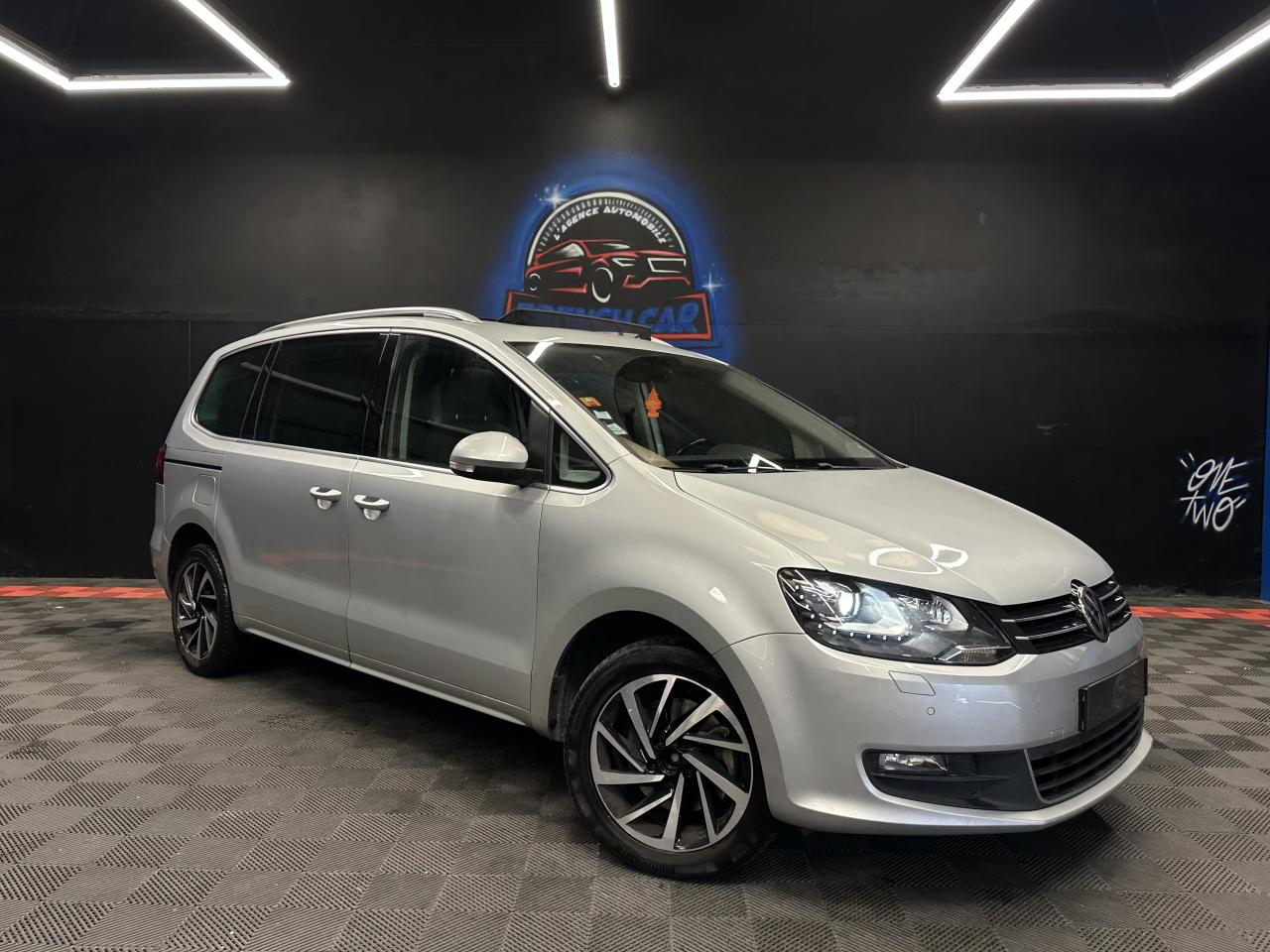 VOLKSWAGEN SHARAN 2.0 TDi 150 CH / BOITE AUTOMATIQUE DSG6 / TOIT OUVRANT PANORAMIQUE / CONNECT / PHASE 2