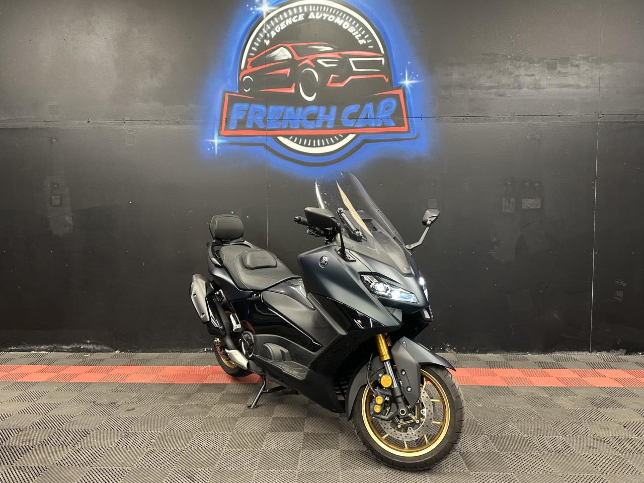 YAMAHA T-MAX