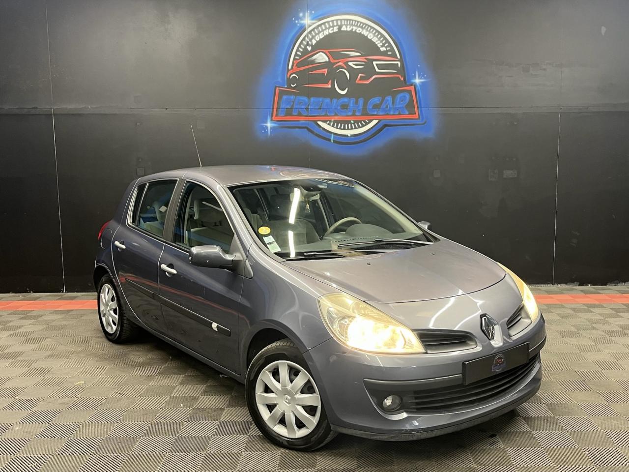 RENAULT CLIO