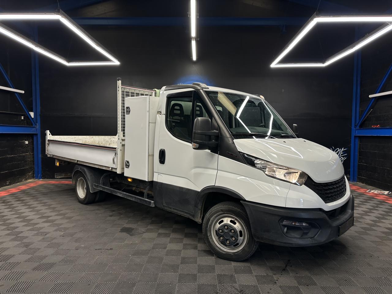 IVECO DAILY 35C16 CHASSIS BENNE BACULANTE ROUES JUMELEES TVA RECUPERABLE