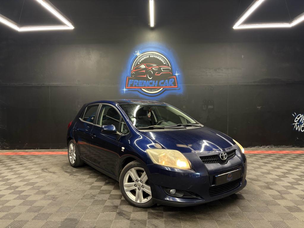 TOYOTA AURIS