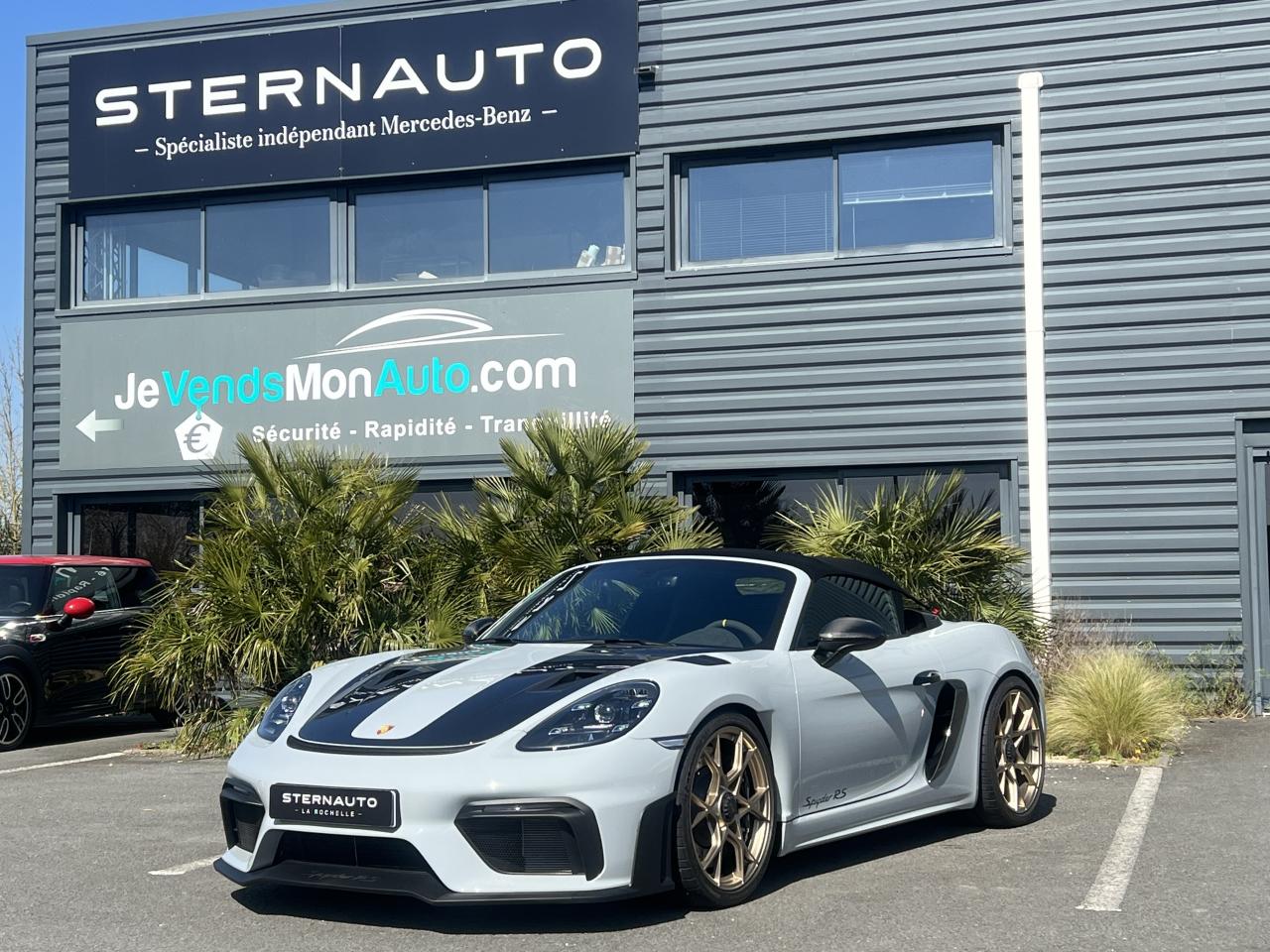 PORSCHE 718 SPYDER (982)