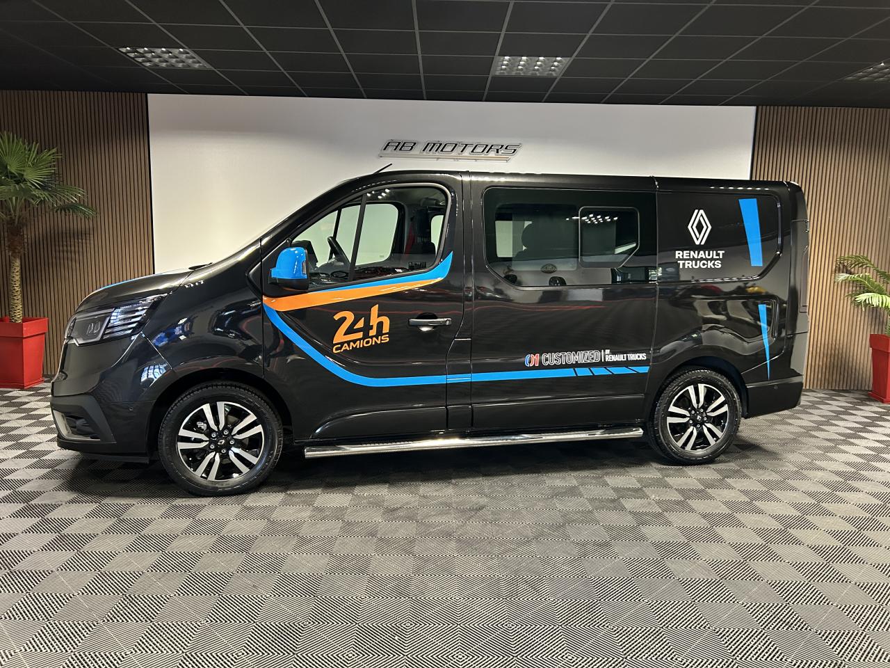 RENAULT TRAFIC