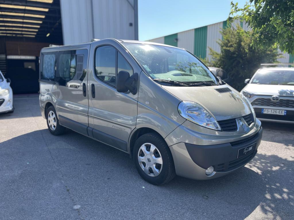 RENAULT TRAFIC