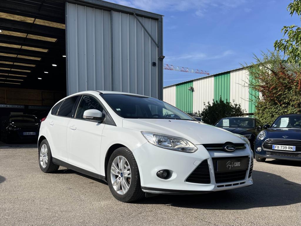 FORD FOCUS TITANIUM - 100CH - RADARS - CLIM - DISTRIB OK