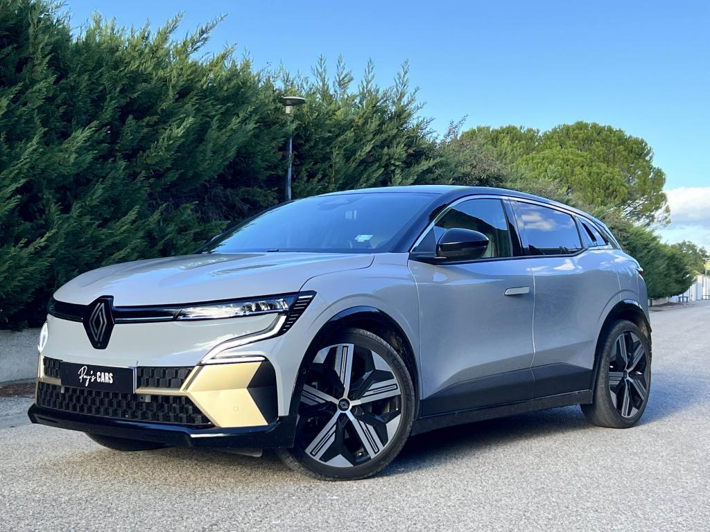 RENAULT MEGANE E-TECH SUPER CHARGE 220CH ICONIC - SIEGES CHAUFFANTS MASSANTS - CAM 360 - HARMAN KARDON