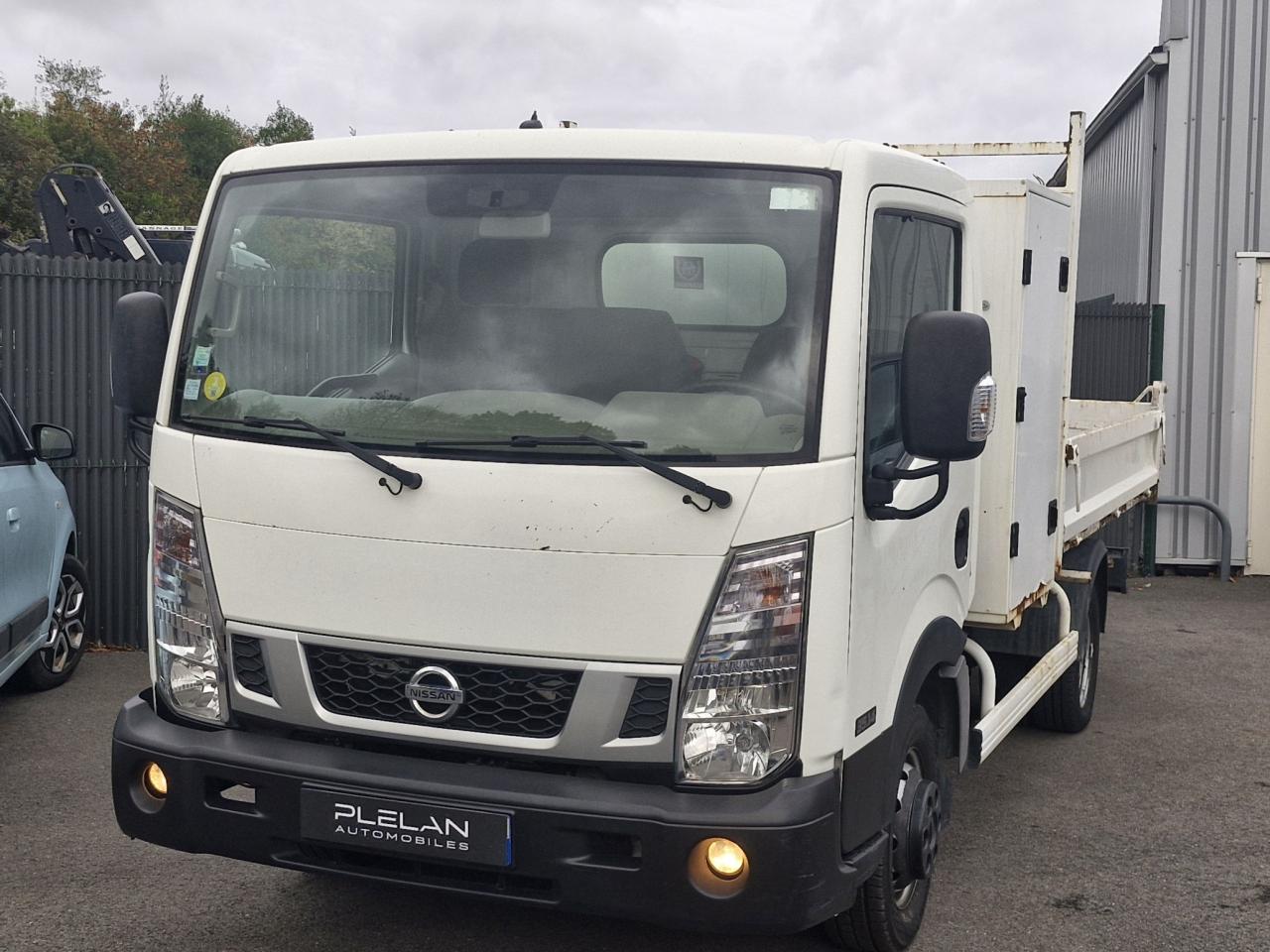 NISSAN NT400 CABSTAR 35.14 2.5 dCi - 136 BENNE SIMPLE CABINE Benne + coffre Confort Empt. 2