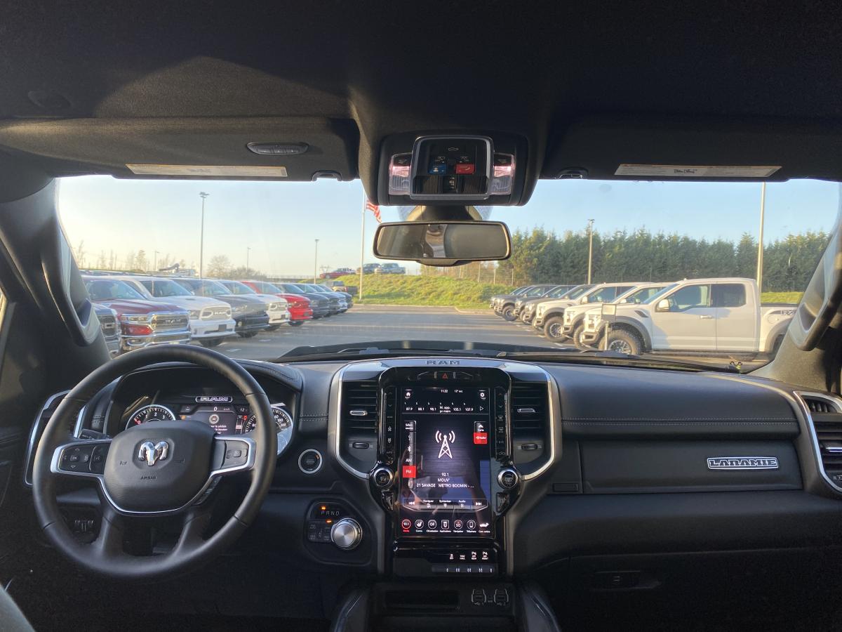 DODGE RAM 1500 CREW LARAMIE SPORT NIGHT EDITION BOX 2020