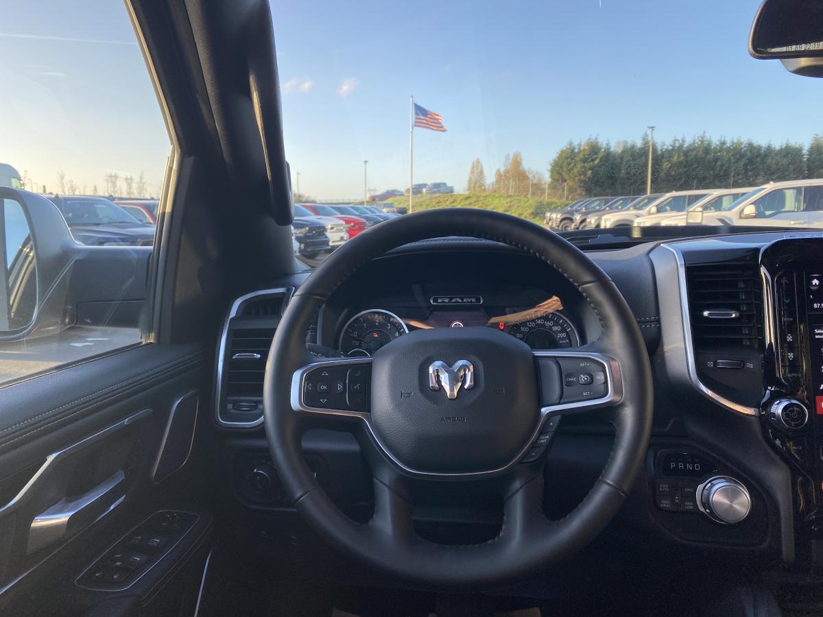 DODGE RAM 1500 CREW LARAMIE SPORT NIGHT EDITION BOX 2020