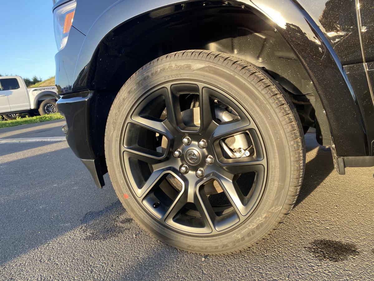 DODGE RAM 1500 CREW LARAMIE SPORT NIGHT EDITION BOX 2020