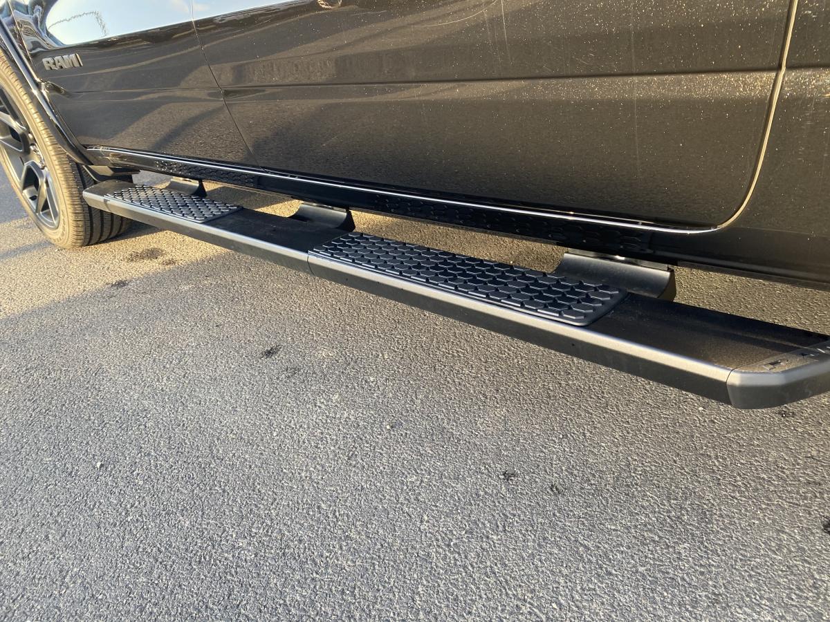 DODGE RAM 1500 CREW LARAMIE SPORT NIGHT EDITION BOX 2020