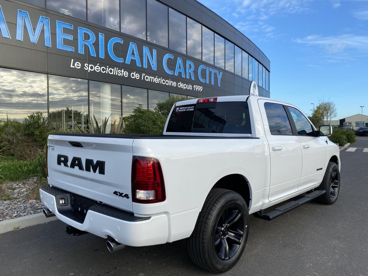 DODGE RAM CREW SPORT CLASSIC BLACK PACKAGE 2020